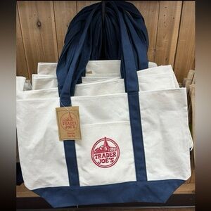 Trader Joes Tote Bag Blue NWT🎀